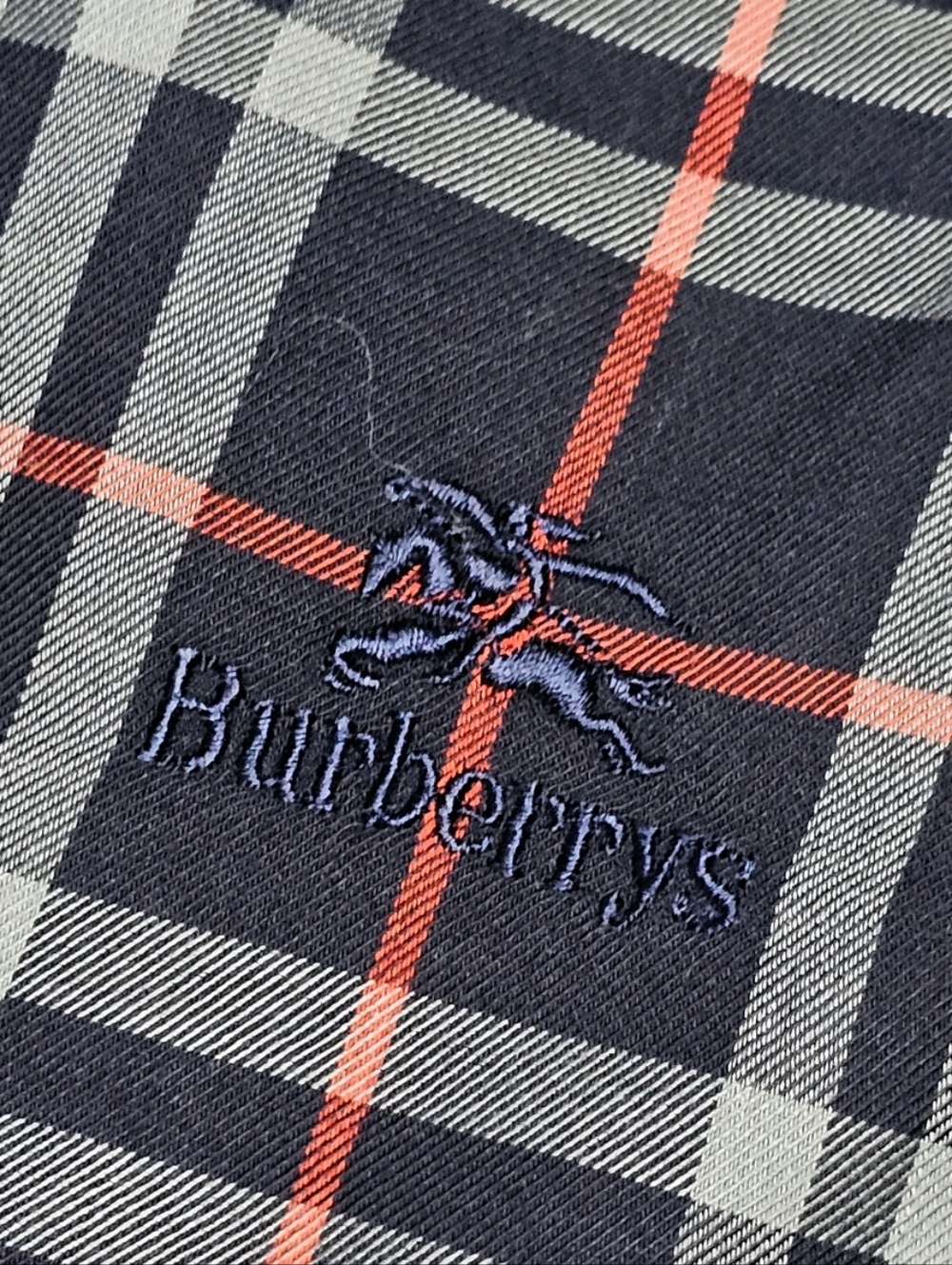 BURBERRY SCARF - Picture 2 of 13